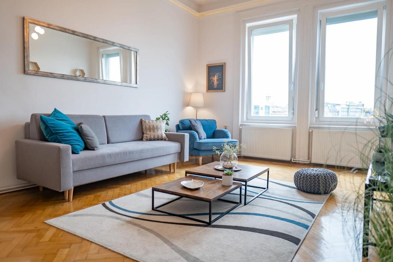 Chic Central Flat With River View Budapest Exterior foto