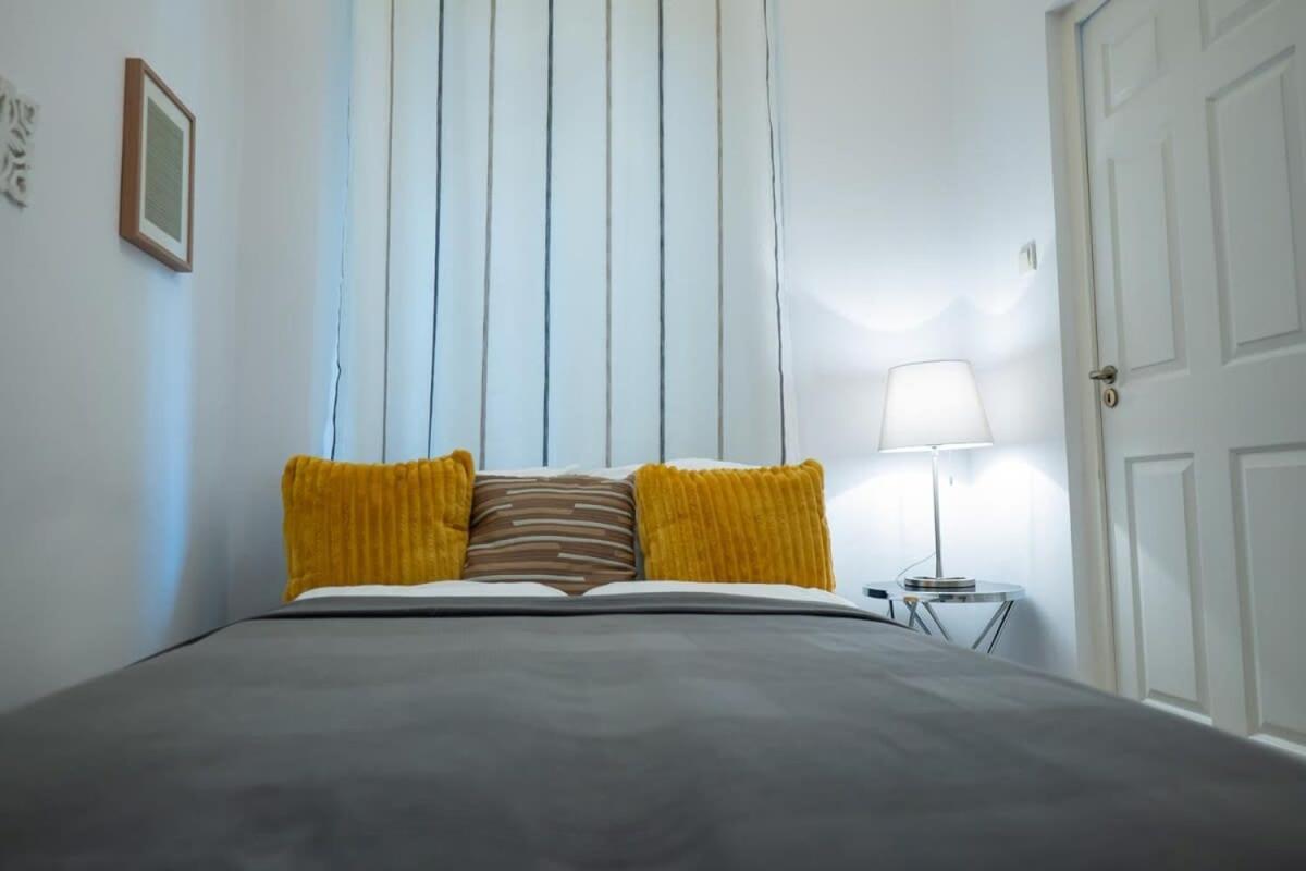 Chic Central Flat With River View Budapest Exterior foto